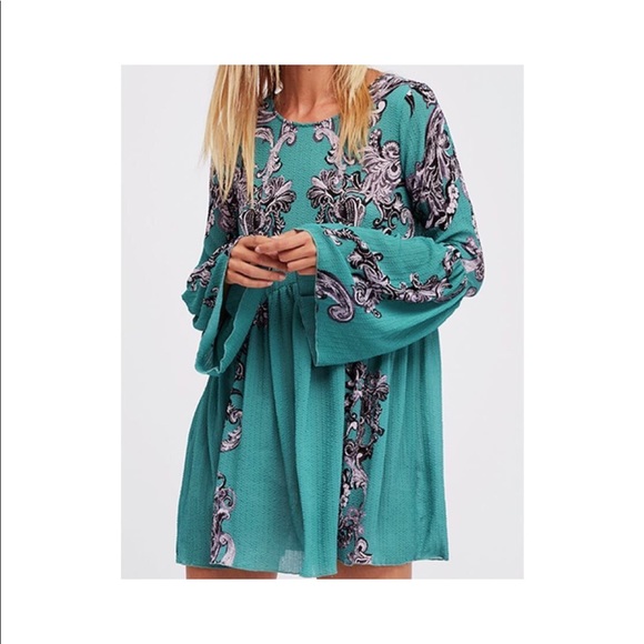 Free People Dresses & Skirts - Free People Symphony Bell Sleeve Tunic Dress